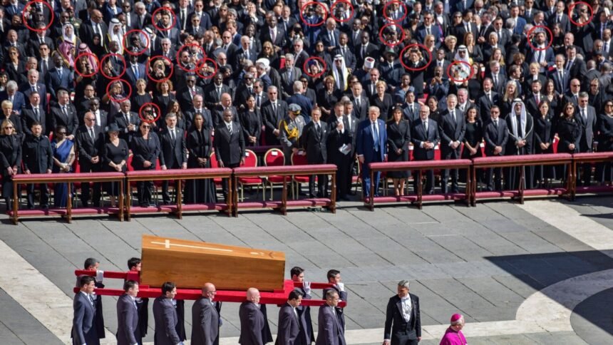 Sve zabilježeno fotoaparatom: Svjetski vođe na meti kritika zbog ponašanja tijekom pogreba pape Franje