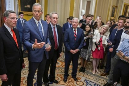 Američki senat prolazi Trumpov ‘Jedan veliki prekrasan račun’, šaljem ga u kuću