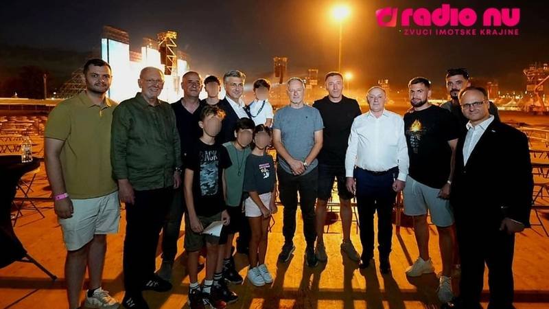 Plenković je ipak odao počast Thompsonu. Turudić kaže da bi njegov dolazak bio nehigijenski