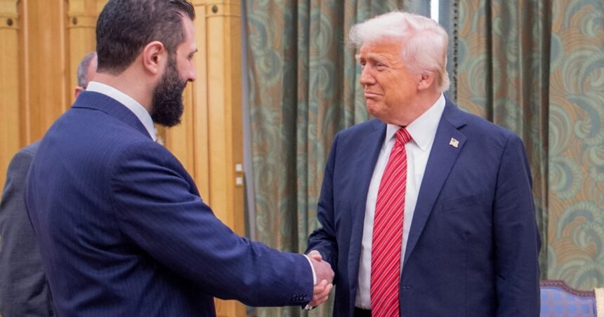 Trump formalno naređuje podizanje sirijske sankcije