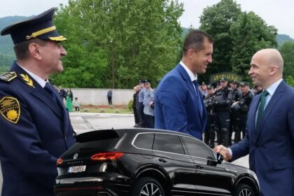 ZA PIVIĆA, S LJUBAVLJU: Vlada ZDK policiji poklonila Touarega, policija ga dala na korištenje premijeru