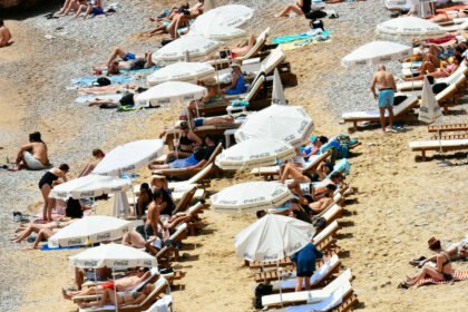 Na snazi upozorenje DHMZ-a, tri regije u crvenom: Vrijeme je opasno, temperature idu do 36 stupnjeva