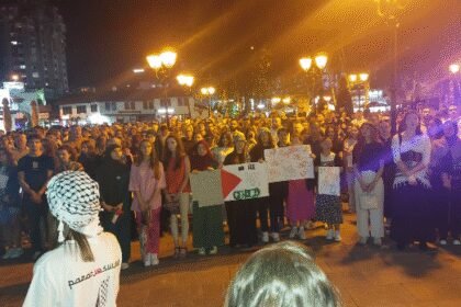 Pazarci protestne šetnje pružile su podršku žrtvama u Gazi