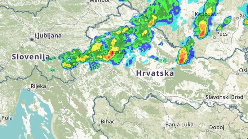 Jak pljusak pogodio dijelove Zagreba, pogledajte na karti što je došlo iznad Hrvatske
