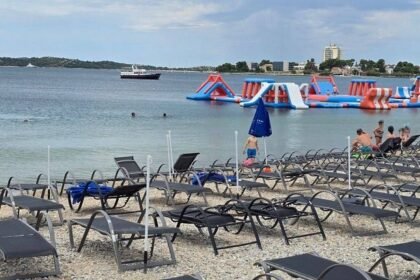 Plaže u čuvenom hrvatskom odmaralištu zjape prazne: “Prije pet godina nije se moglo proći”