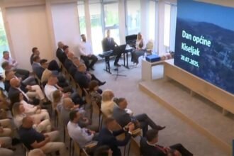 NAKON BURNIH REKACIJA JAVNOSTI: Oglasili se iz SDP-a i SDA o intoniranju himne Republike Hrvatske u Kiseljaku