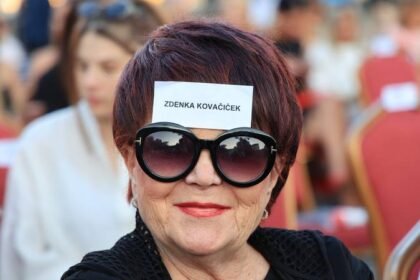 FOTO Evo tko je sve došao na 90. Zlatnu iglu: Leonarda Boban i Tihana Harapin, Nina Badrić…