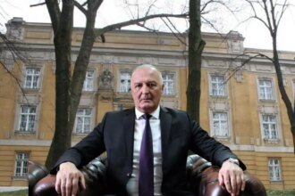 HELEZOVO MINISTARSTVO OBARA REKORDE: Oko osam miliona KM potrošeno na putovanja, prekovremeni rad, biznis-kartice…