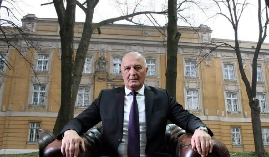 HELEZOVO MINISTARSTVO OBARA REKORDE: Oko osam miliona KM potrošeno na putovanja, prekovremeni rad, biznis-kartice…