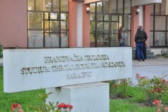 PROVJERENO: Zatvara se Franjevačka teologija, ali franjevci ostaju u Sarajevu