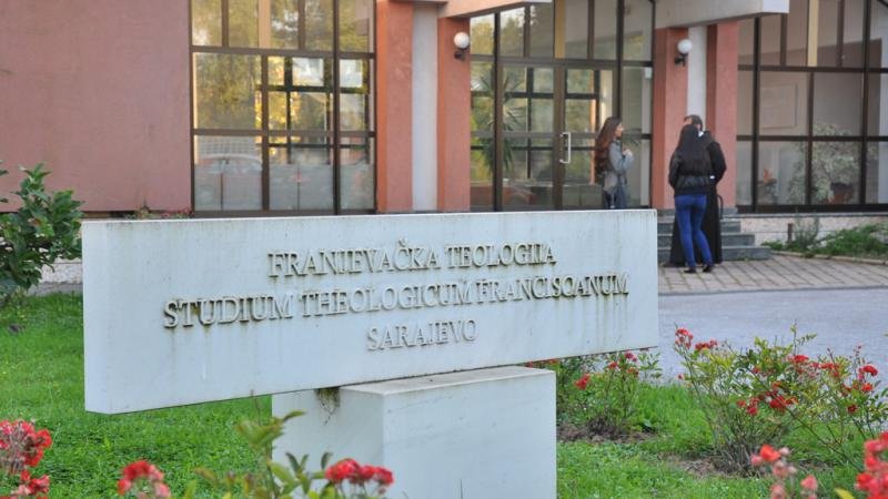 PROVJERENO: Zatvara se Franjevačka teologija, ali franjevci ostaju u Sarajevu