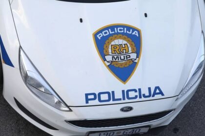 Užas u Splitu: Udario partnericu i slomio joj rebra. Uhitili su ga!