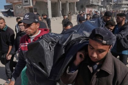 Ljekari bez granica daruju vlastitu krv pacijentima ranjenim u blizini humanitarnog centra u Gazi