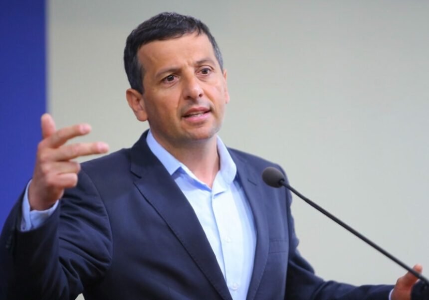 VUKANOVIĆ ZATRESAO REPUBLIKU SRPSKU: ‘Stanivuković je UCIJENJEN ČOVJEK! Dobio je INSTRUKCIJE!’