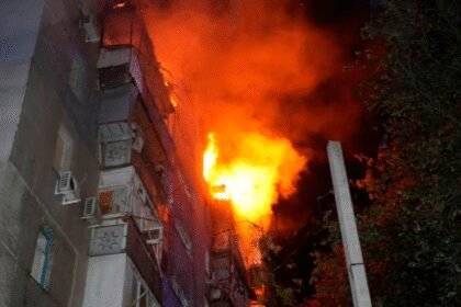 Hit zgrada u Kharkovu, povrijeđene dvije osobe; ORBAN: Potreban je hitan samit Rusije i Evrope