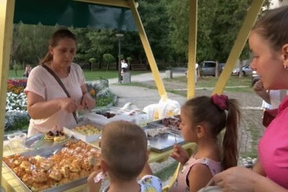 Prijepolje: prodaja poslastica za liječenje sugrađana