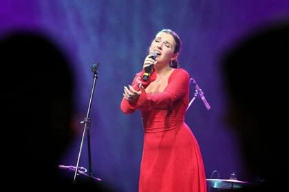Emina Bajtarević pobijedila na Glasu Zemana u Novom Pazaru, izvela “Kraj tanana šadrvana”