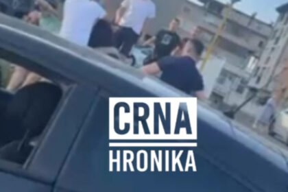 (VIDEO) Opet se tukli u Sarajevu: Fizički obračun više osoba na benzinskoj pumpi