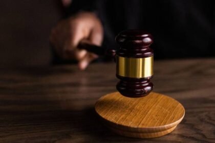 Strani taksist seksualno napao putnicu u Zagrebu pa dobio tek uvjetnu kaznu i 225 eura troška