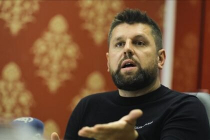 DURAKOVIĆ STANIVUKOVIĆA NAZVAO POLUPISMENIM: Najavio krivičnu prijavu protiv gradonačelnika Banjaluke