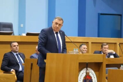 ZAPRIJETIO S GOVORNICE: “Nećete se riješiti Milorada Dodika”