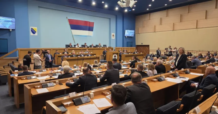 NARODNA SKUPŠTINA RS: Referendum o presudi protiv Milorada Dodika bit će održan 25. oktobra
