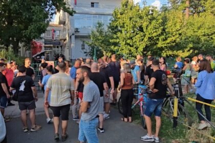 U Beogradu, protest na navodnoj adresi ministra Lončara i zamjenika gradonačelnika