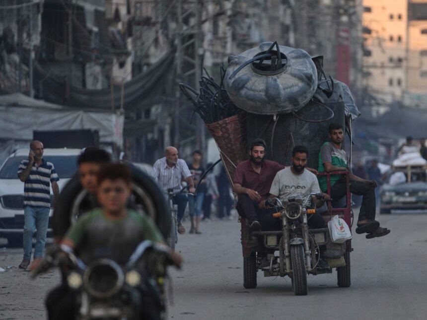 “Nalazimo se na ulicama”: Palestinci bježe od napada Izraela u gradu Gaza