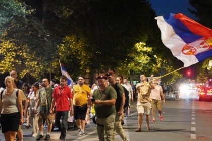 Starović i Stojčić o protestima ispred svojih zgrada: ne plašimo se