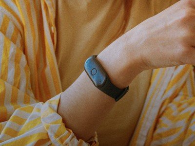 Amazon preuzima tvorce pametne AI narukvice koja stalno sluša sve oko sebe