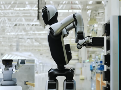 Kineski humanoidni robot sam sebi mijenja bateriju