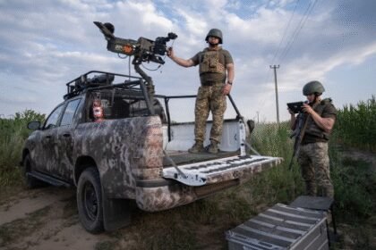 Зеленски: Руске снаге напале са преко 30 ракета и 300 беспилотних летелица; Собјањин: Тринаест дронова оборено изнад Москве