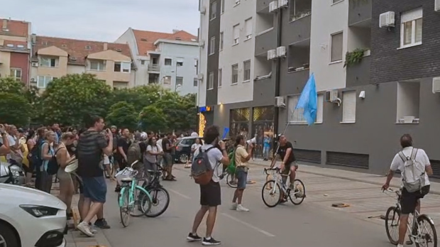 Protest u Novom Sadu u blizini stana gradonačelnika Mići, skupštine i u Beogradu, Užice, Šapcu