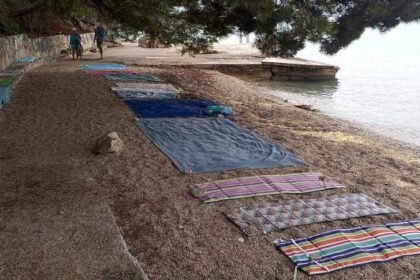 Što biste napravili kad bi na plaži našli ručnik-rezervaciju?