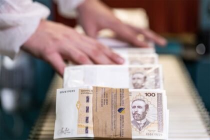 Vlada TK i 2026. plaća zdravstvenu markicu za građane