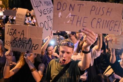 Ukrajinci na ulicama, Zelenski potpisao kontroverzni zakon i naljutio EU: ‘Testirate granice’