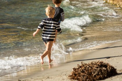 Stranac snimao nagu djecu na plaži: Policija brzo reagirala, protjeran je iz Hrvatske