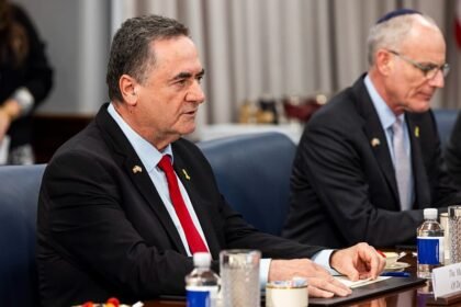 Turski hakeri otkrili broj izraelskog ministra odbrane Israela Katza pa ga pozvali na videopoziv