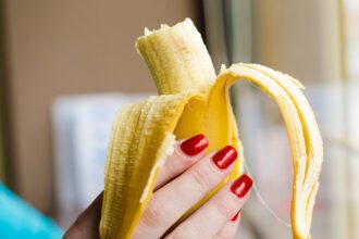 Šta se tačno događa s vašim tijelom ako svaki dan jedete banane za doručak