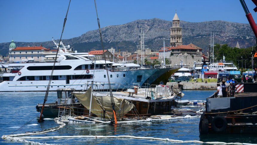 FOTO Velika akcija u splitskoj luci. Dizalica stigla po brod koji je potopljen u nevremenu: “Ovo će trajati danima”