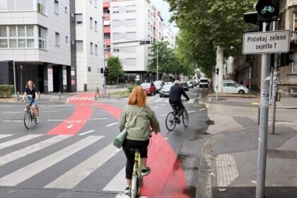 Ovako izgleda vožnja kroz novo pametno križanje u Zagrebu. Broji aute, prepoznaje bicikliste