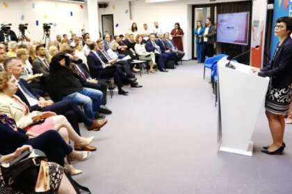 PORUKA MARTE KOS: EU daje sedam miliona eura za medije i civilno društvo, njihovo “ućutkivanje” slabi društvo