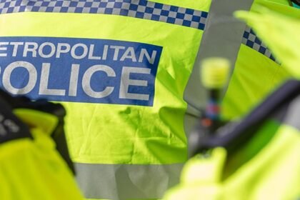 Velika Britanija ravnopravnost: Upoznato priznanje policije za lice za protunzaciju