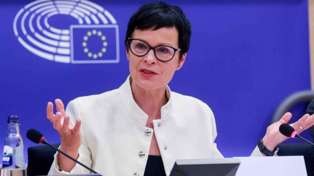 Kos pozvan na mirne tenzije: Podrška za otvaranje klastera 3, ali su potrebni zaključci