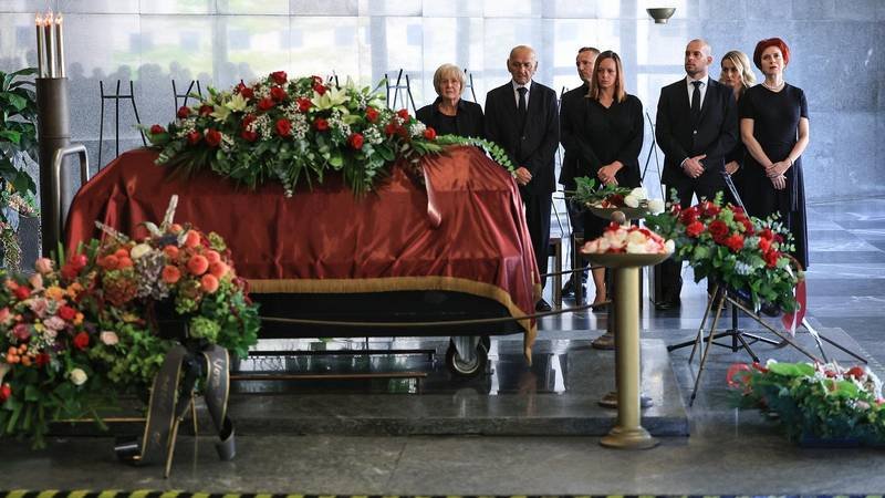 FOTO Mirogoj: Roberta Valdeca ispratili na posljednji počinak