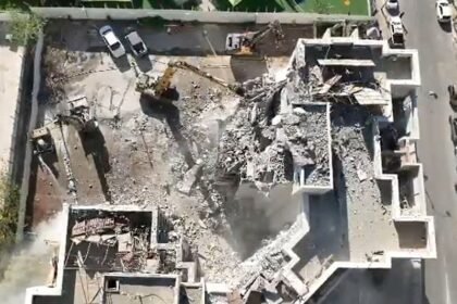U izraelskoj Beershebi bageri ruše stambeni kompleks kojeg je u junu pogodila iranska raketa