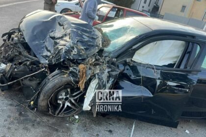 Traži se vozač Golfa koji je skrivio nesreću u Bojniku: “Pobjegao i nije se zaustavio da pruži pomoć”