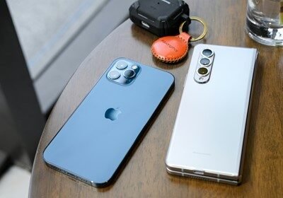 Samsung se izruguje iPhoneu jer se ne može preklopiti