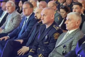 LOŠE VIJESTI ZA FEDERALNOG PREMIJERA: Nezavisni odbor će razmatrati prepiske Nikšića i Munjića i situaciju sa konkursom za direktora