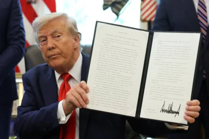 Trump predložio ukidanje licence televizijama ABC i NBC